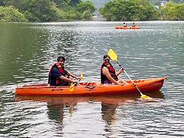 Ba Be Lakeside Bungalow