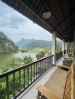 Ba Be Lakeside Bungalow