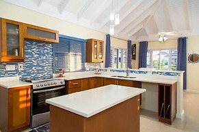 Coolshade Villa at Richmond