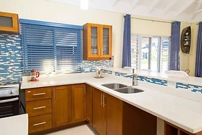 Coolshade Villa at Richmond