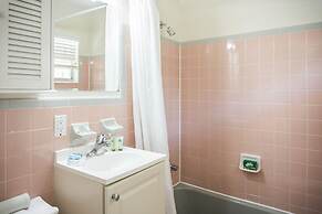 Tropical Villas of Venice Beach