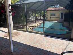 Tropical Villas of Venice Beach