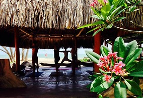 Cabañas Frente a la Playa IV