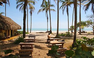 Cabañas Frente a la Playa IV