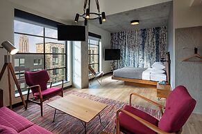 Moxy Minneapolis Downtown