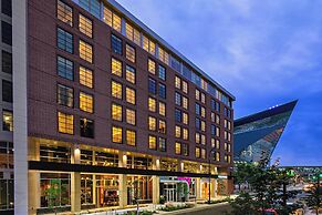 Moxy Minneapolis Downtown