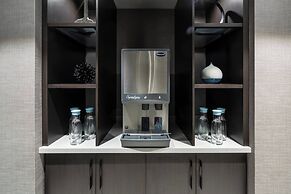 AC Hotel by Marriott Portsmouth