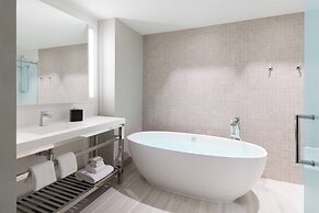 AC Hotel by Marriott Portsmouth