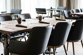 AC Hotel by Marriott Portsmouth