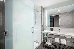 AC Hotel by Marriott Portsmouth