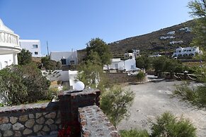 Starlight Luxury Seaside Villa & Suites