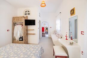 Starlight Luxury Seaside Villa & Suites