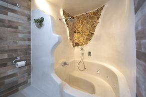 Starlight Luxury Seaside Villa & Suites