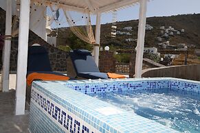 Starlight Luxury Seaside Villa & Suites