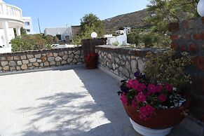 Starlight Luxury Seaside Villa & Suites