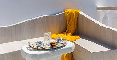 Starlight Luxury Seaside Villa & Suites