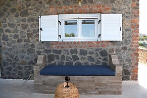 Starlight Luxury Seaside Villa & Suites