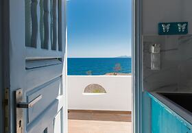 Starlight Luxury Seaside Villa & Suites