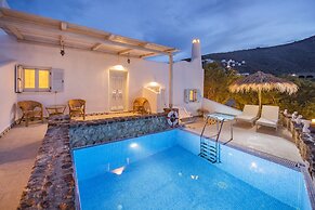 Starlight Luxury Seaside Villa & Suites