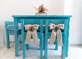 Starlight Luxury Seaside Villa & Suites