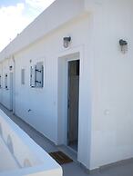 Starlight Luxury Seaside Villa & Suites