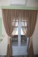 Starlight Luxury Seaside Villa & Suites