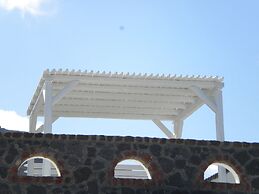 Starlight Luxury Seaside Villa & Suites