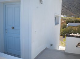 Starlight Luxury Seaside Villa & Suites