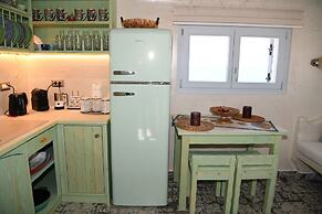 Starlight Luxury Seaside Villa & Suites