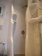 Starlight Luxury Seaside Villa & Suites