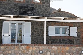 Starlight Luxury Seaside Villa & Suites