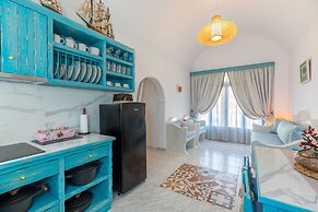 Starlight Luxury Seaside Villa & Suites