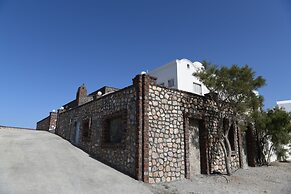 Starlight Luxury Seaside Villa & Suites