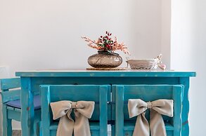 Starlight Luxury Seaside Villa & Suites