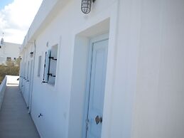 Starlight Luxury Seaside Villa & Suites