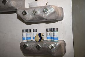 Starlight Luxury Seaside Villa & Suites