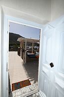 Starlight Luxury Seaside Villa & Suites