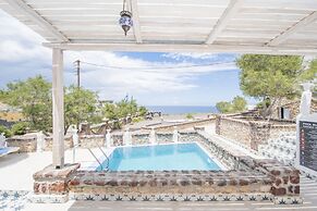 Starlight Luxury Seaside Villa & Suites