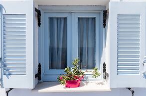 Starlight Luxury Seaside Villa & Suites