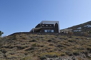 Starlight Luxury Seaside Villa & Suites