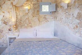 Starlight Luxury Seaside Villa & Suites