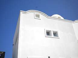 Starlight Luxury Seaside Villa & Suites