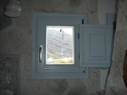 Starlight Luxury Seaside Villa & Suites