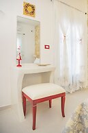 Starlight Luxury Seaside Villa & Suites