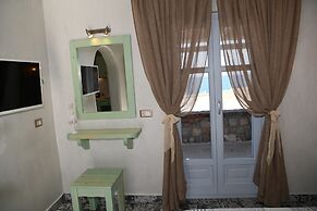 Starlight Luxury Seaside Villa & Suites