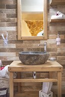 Starlight Luxury Seaside Villa & Suites