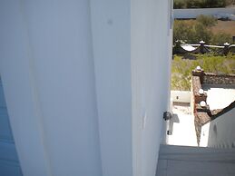 Starlight Luxury Seaside Villa & Suites