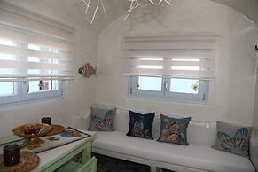 Starlight Luxury Seaside Villa & Suites