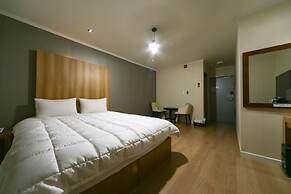 Gyeongju Bulguksa W Drive-in Motel