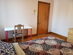 Apartment near Metro Monk Station